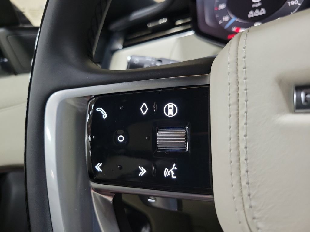 New 2026 Land Rover Range Rover SE image 15