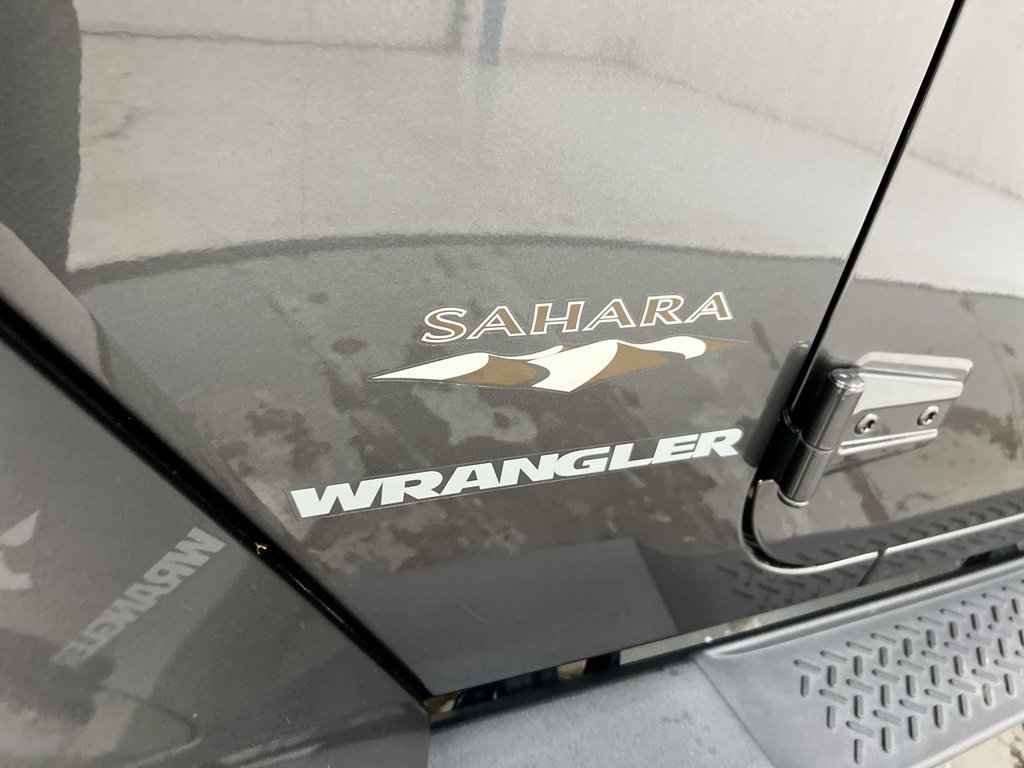 Used 2017 Jeep Wrangler Sahara w/ Trailer Tow Group AWD/4WD image 24