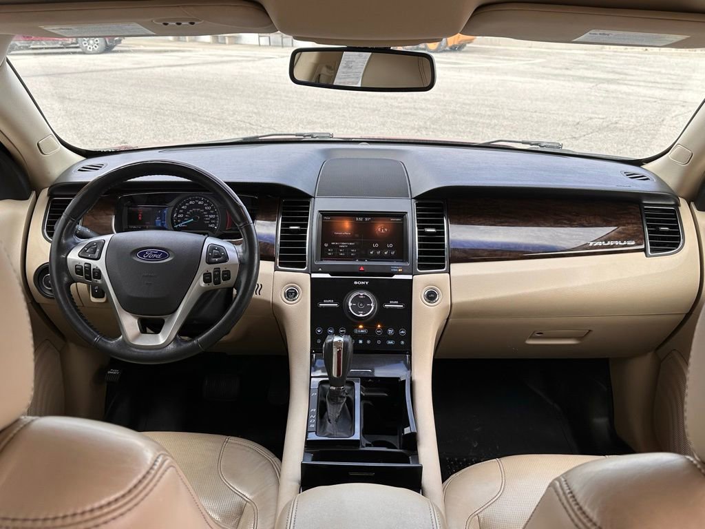 Used 2013 Ford Taurus Limited image 20
