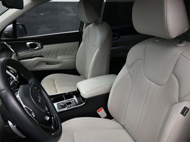 Used 2023 Kia Sorento SX Prestige image 13