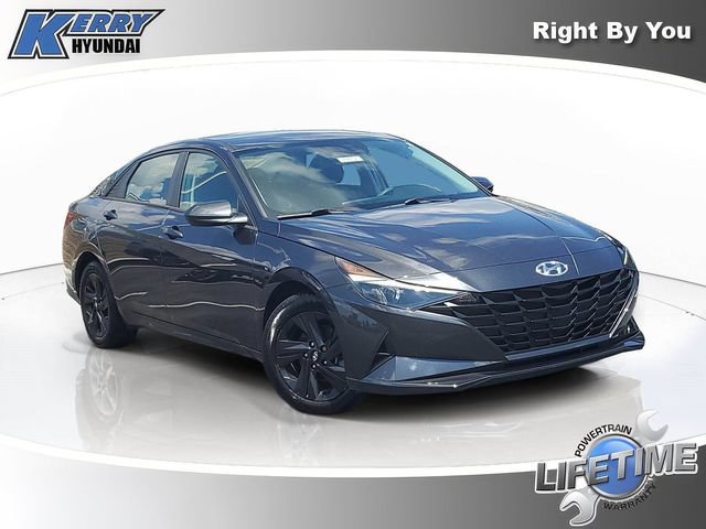 Used 2022 Hyundai Elantra SEL w/ Preferred Accessory Package
