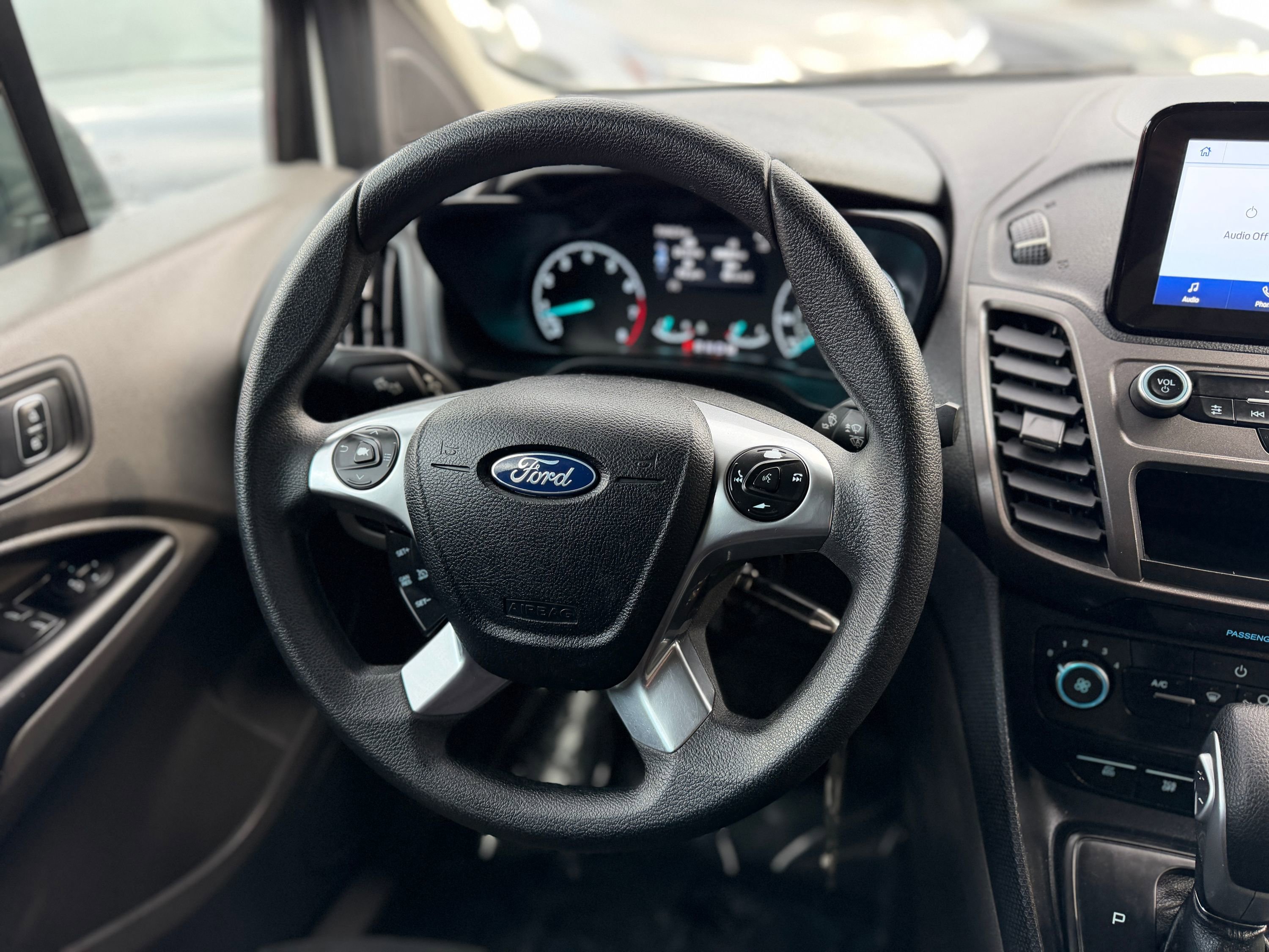 Used 2022 Ford Transit Connect XL image 34