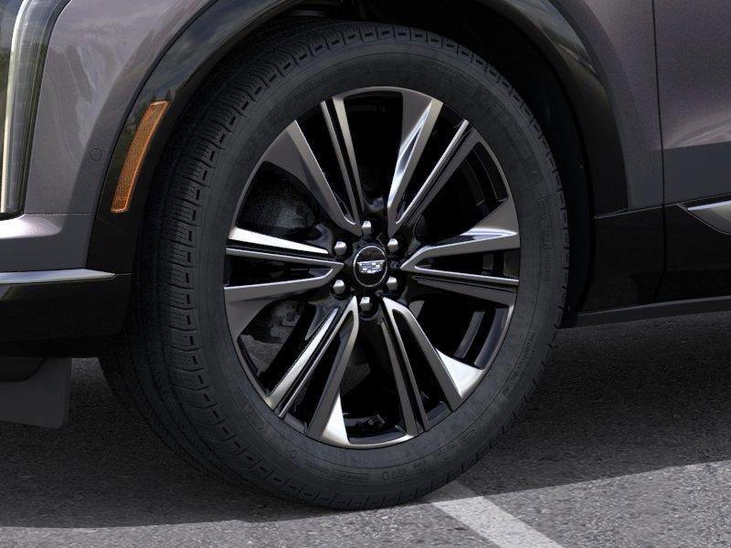 New 2026 Cadillac Optiq Luxury 2 image 9