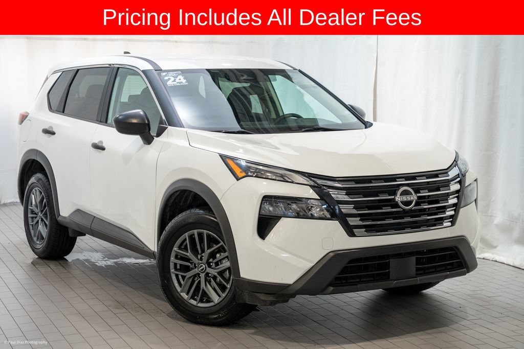 Used 2024 Nissan Rogue S FWD image 1