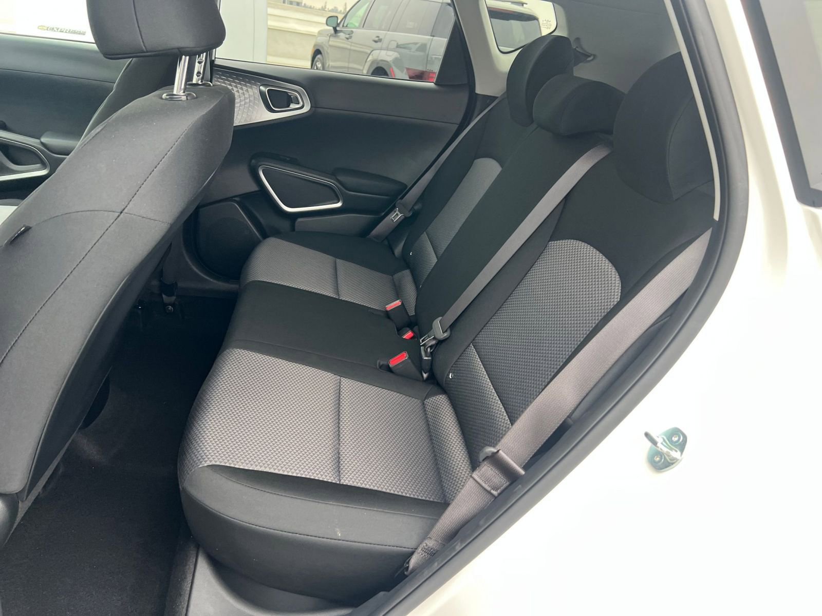 Used 2025 Kia Soul LX w/ LX Technology Package image 23