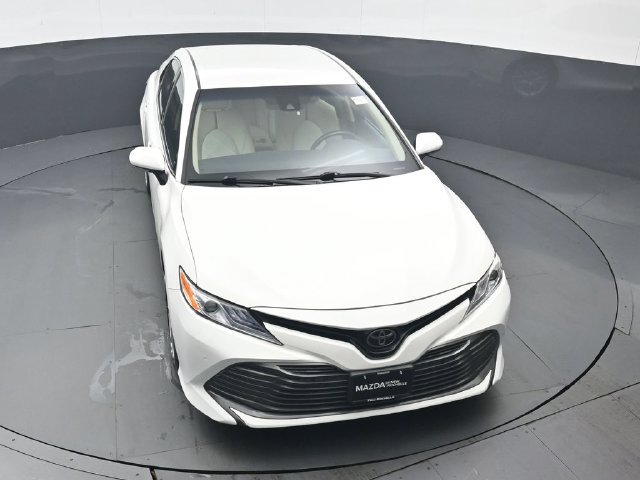 Used 2018 Toyota Camry XLE FWD image 39