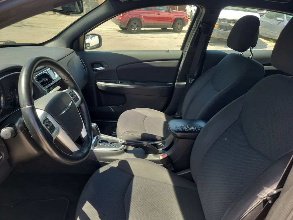 Used 2014 Chrysler 200 Touring w/ 200 S Group FWD image 15
