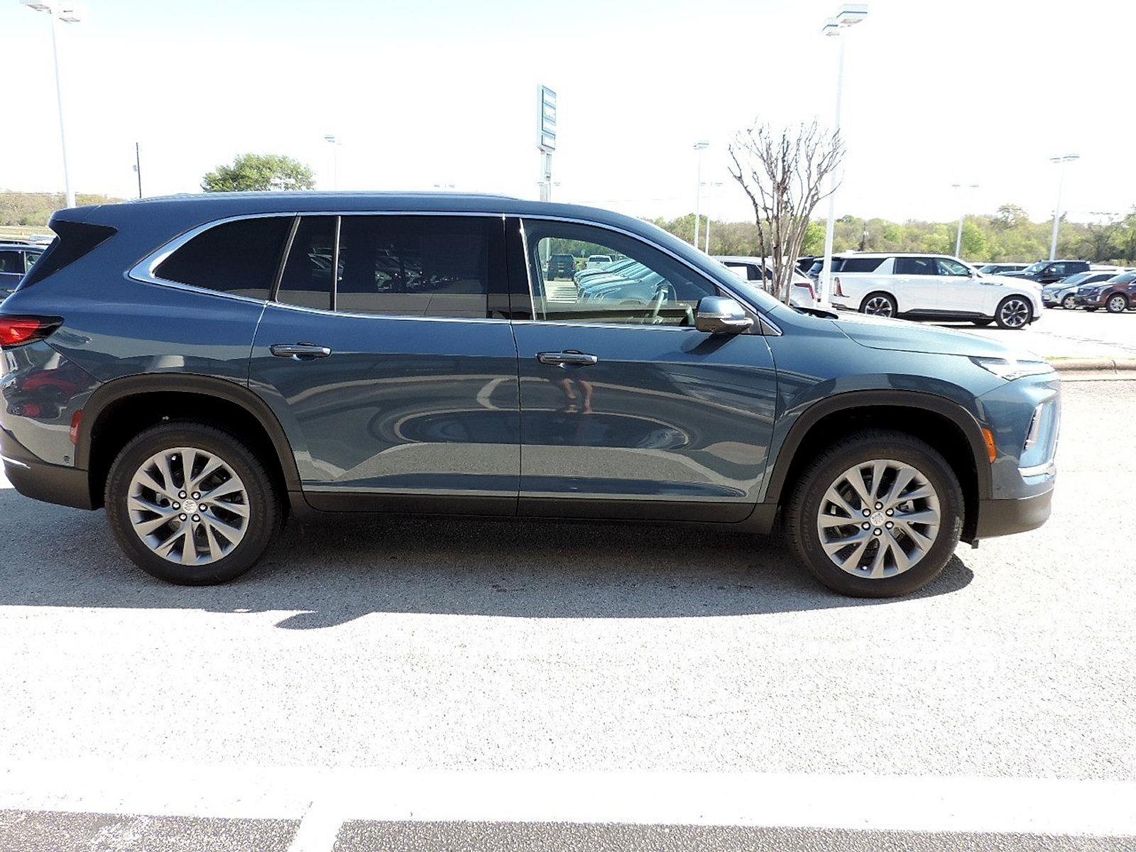 New 2026 Buick Enclave Preferred w/ Super Cruise Package image 4