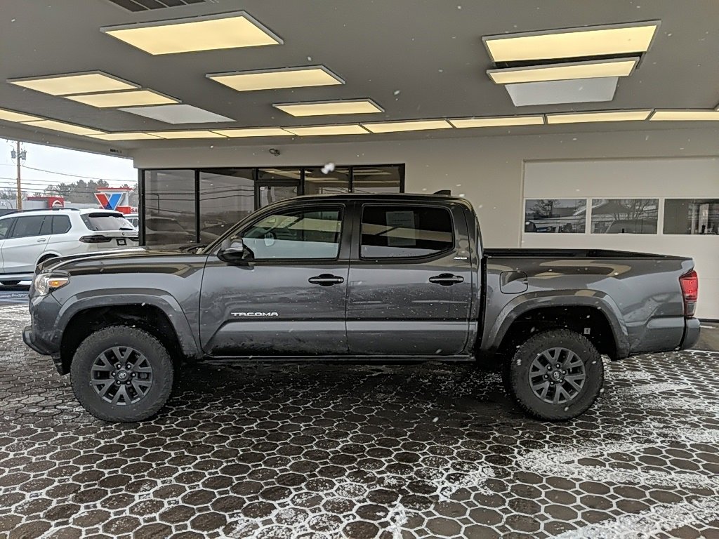 Used 2023 Toyota Tacoma SR5 image 10