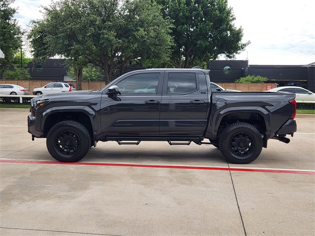 Used 2024 Toyota Tacoma SR5 RWD image 11