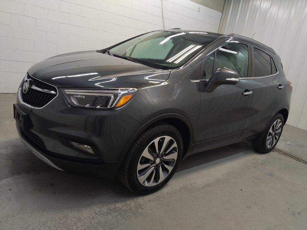 Used 2018 Buick Encore Essence AWD/4WD image 2