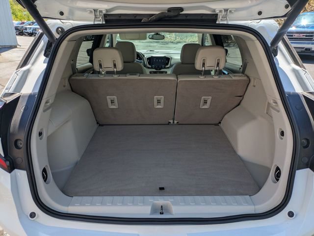 Used 2019 GMC Terrain Denali w/ Advanced Safety Package AWD/4WD image 33