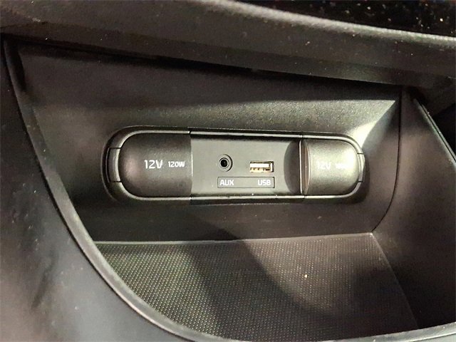 Used 2016 Kia Soul image 23
