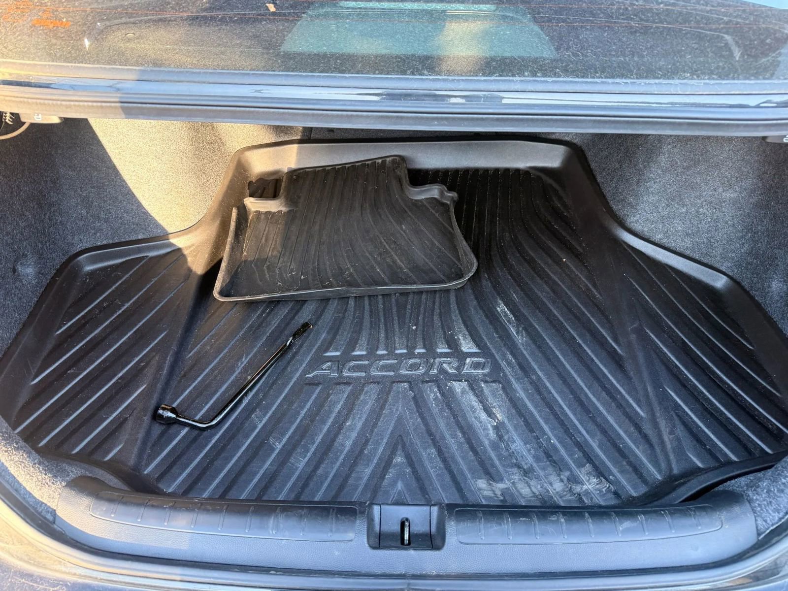 Used 2020 Honda Accord EX image 31