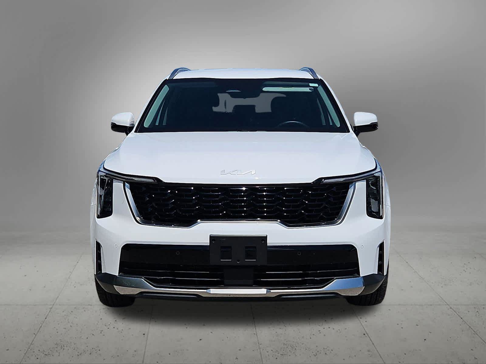 Certified 2025 Kia Sorento S FWD image 9