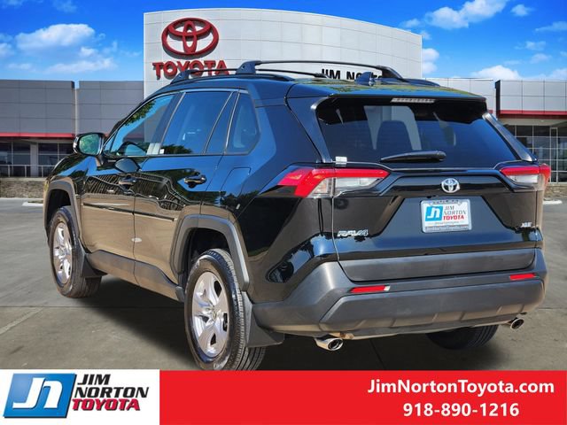 Used 2025 Toyota RAV4 XLE w/ Convenience Package FWD image 8