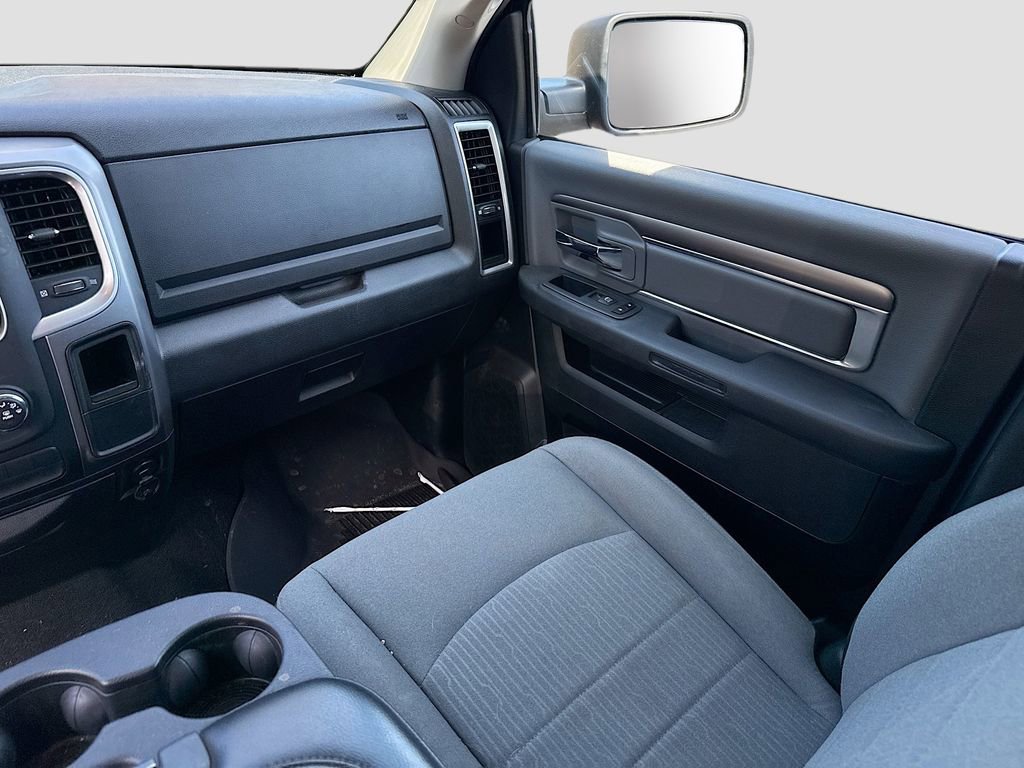 Used 2022 RAM 1500 Classic SLT image 21