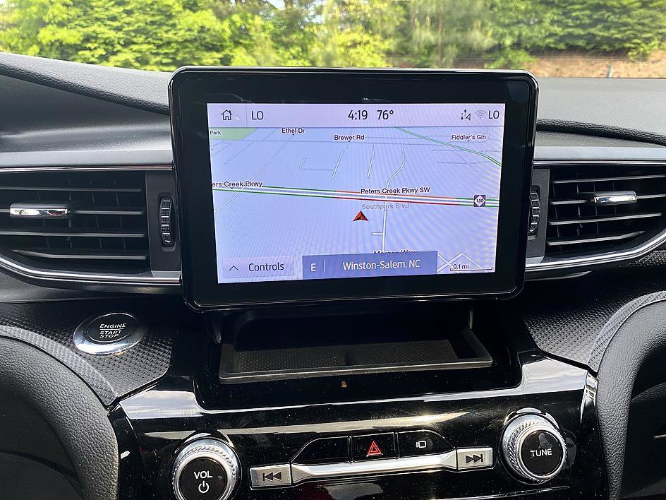 Used 2023 Ford Explorer ST-Line w/ Class IV Trailer Tow Package image 16