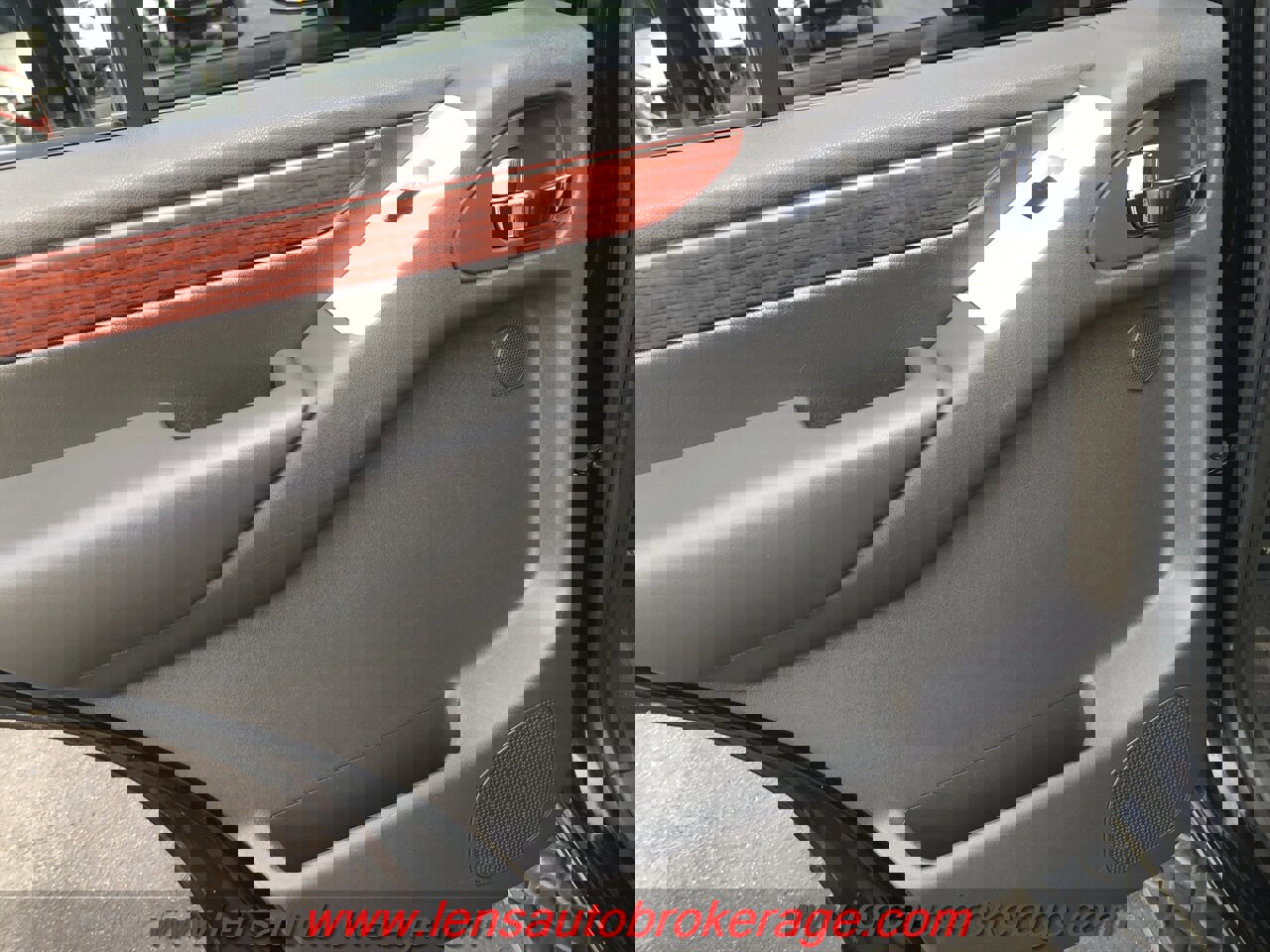 Used 2008 Nissan Pathfinder LE w/ Navigation Pkg image 16