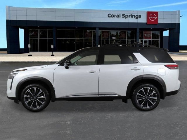 New 2026 Nissan Pathfinder Platinum w/ Cargo Package AWD/4WD image 2