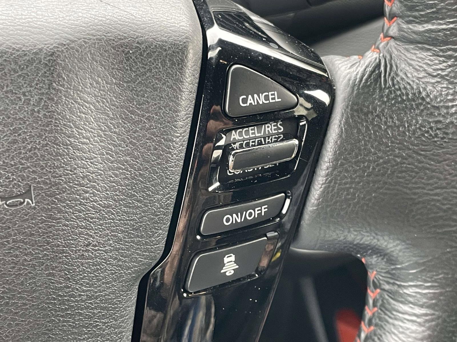 Used 2022 Nissan Frontier PRO-4X image 25