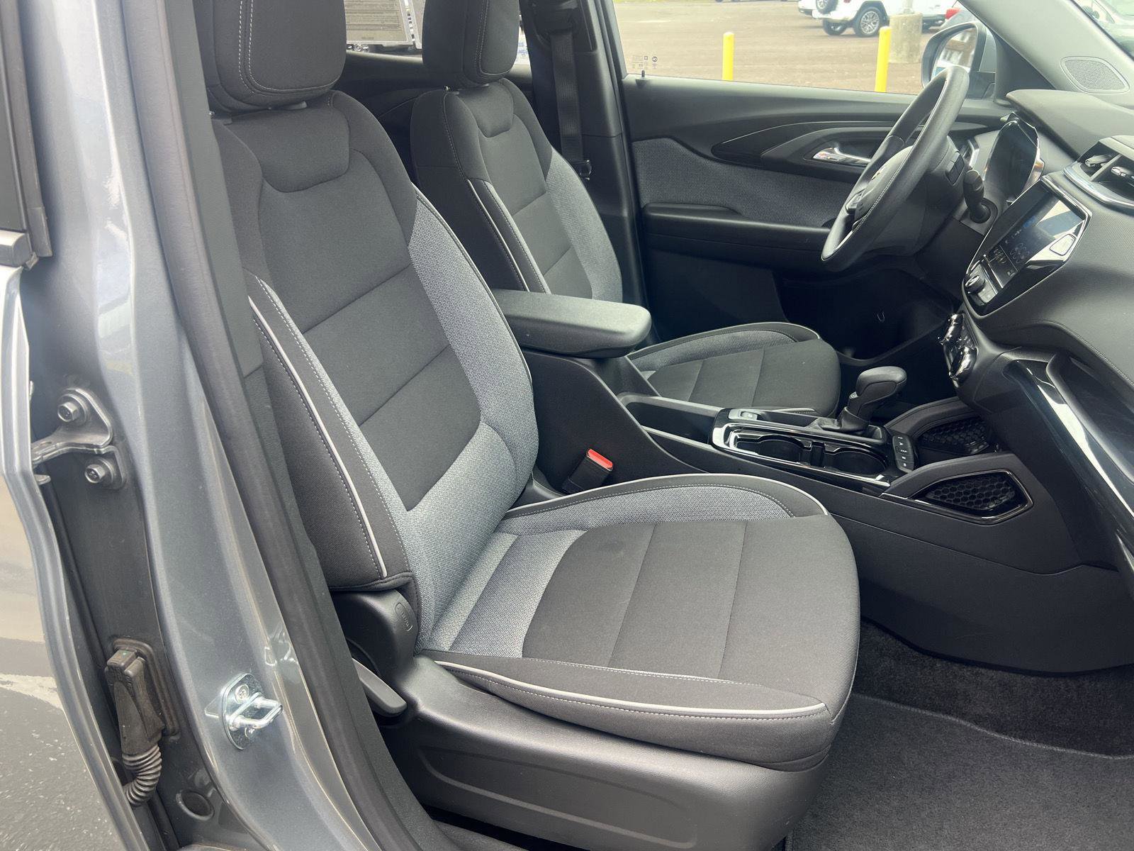Certified 2023 Chevrolet TrailBlazer LT w/ Convenience Package AWD/4WD image 15