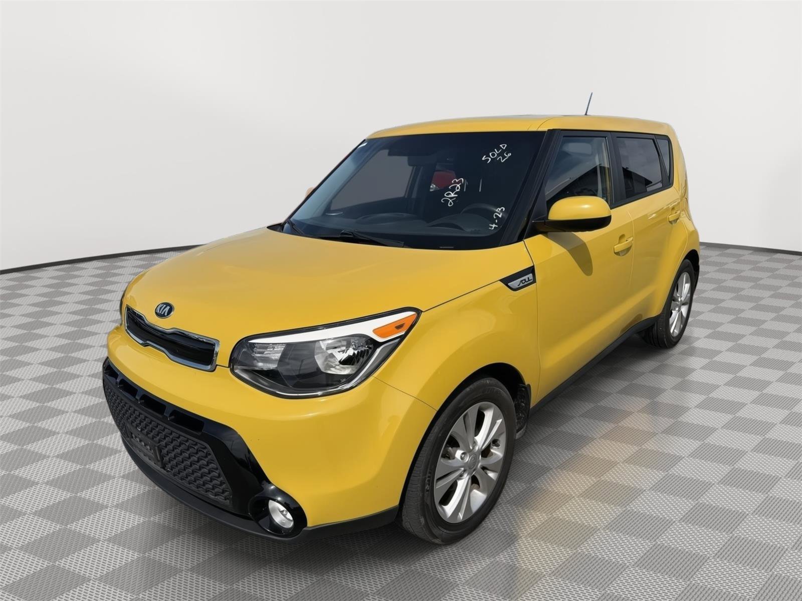 Used 2016 Kia Soul + FWD image 2