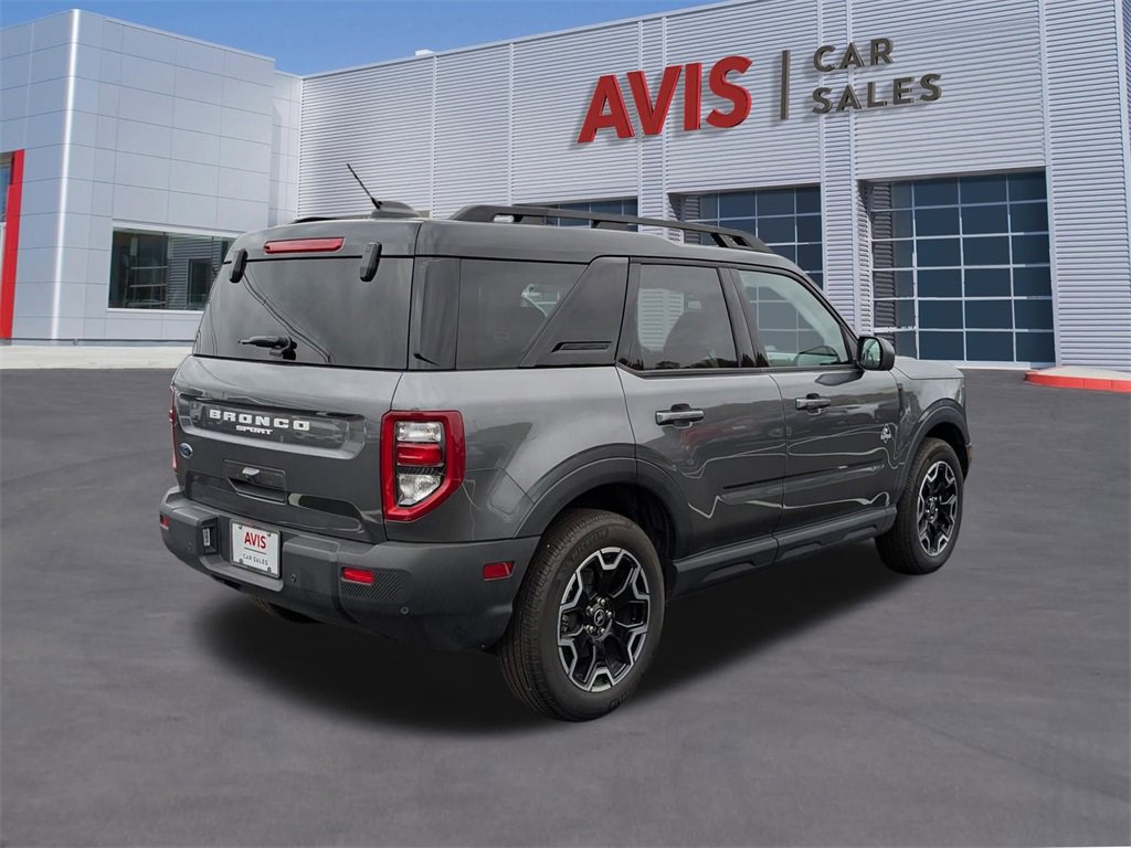 Used 2025 Ford Bronco Sport Outer Banks image 6