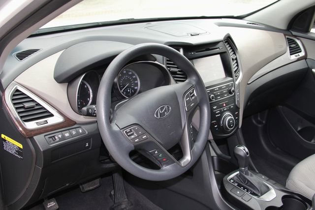 Used 2018 Hyundai Santa Fe Sport w/ 2.4L Value Package 02 AWD/4WD image 19