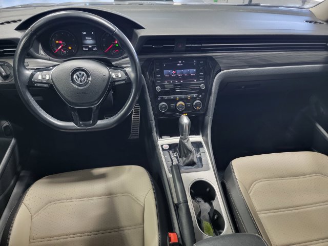 Used 2020 Volkswagen Passat 2.0T R-Line FWD image 28