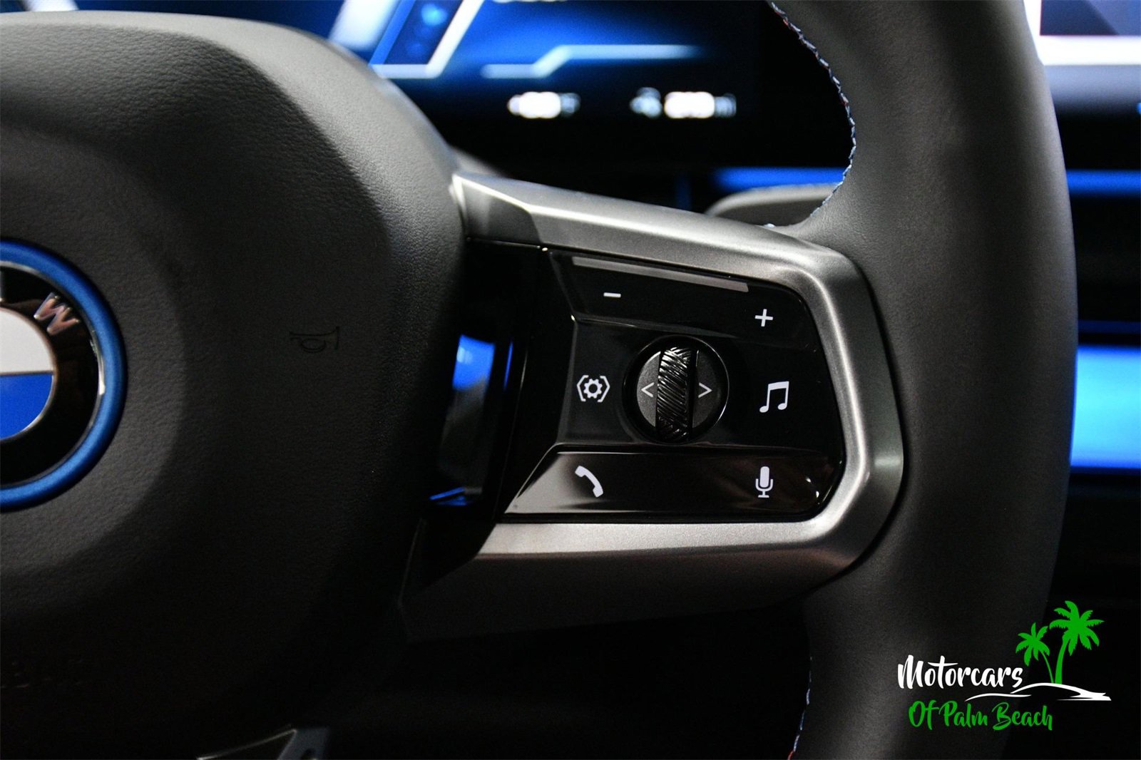 Used 2025 BMW i5 M60 w/ Premium Package image 33