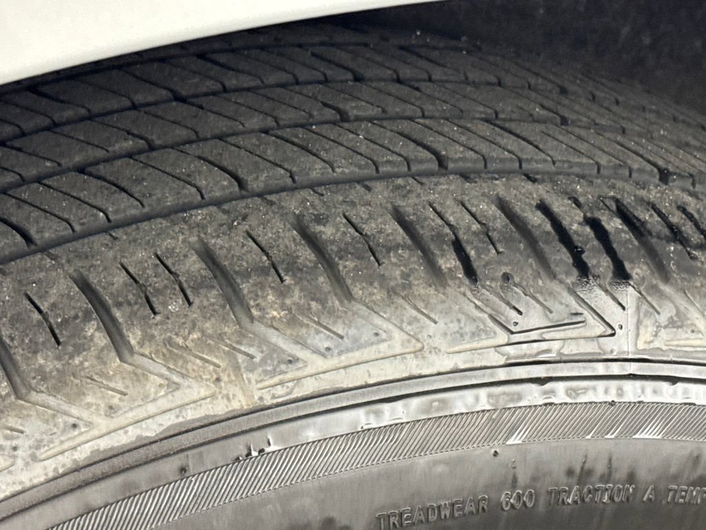 Certified 2024 Chrysler Pacifica Touring-L FWD image 17