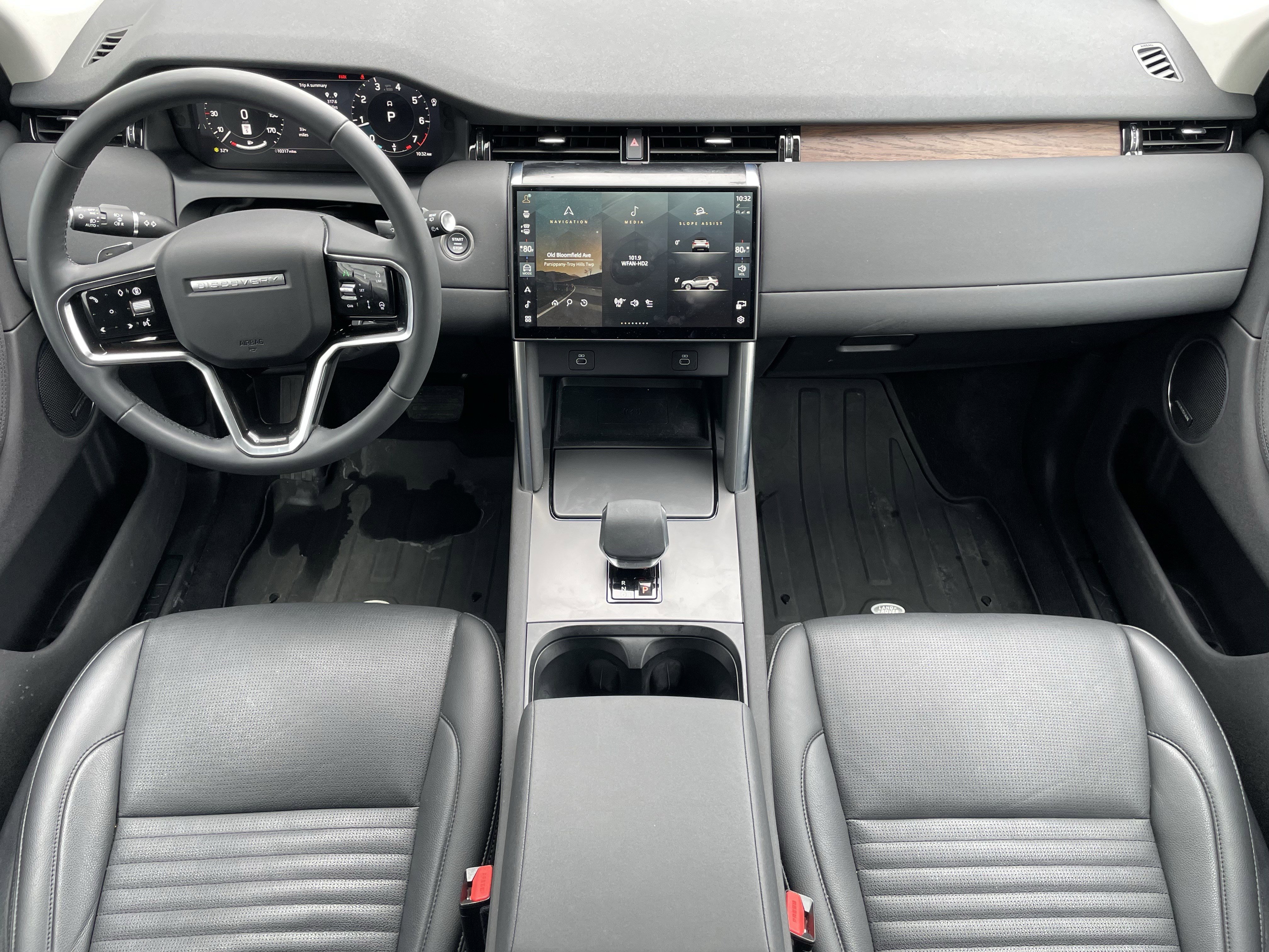 Certified 2024 Land Rover Discovery Sport S image 16