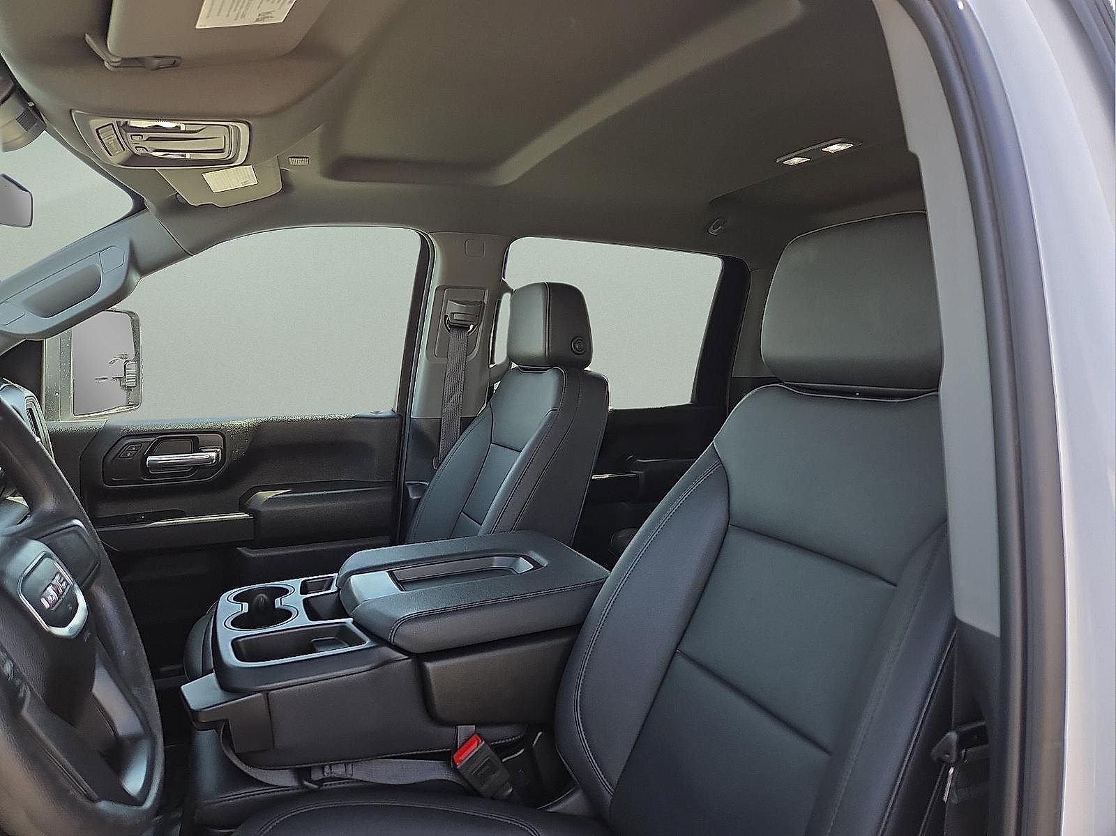 Certified 2025 GMC Sierra 2500 Pro w/ Convenience Package image 13