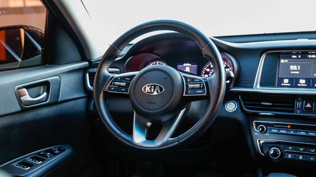 Used 2020 Kia Optima S FWD image 18