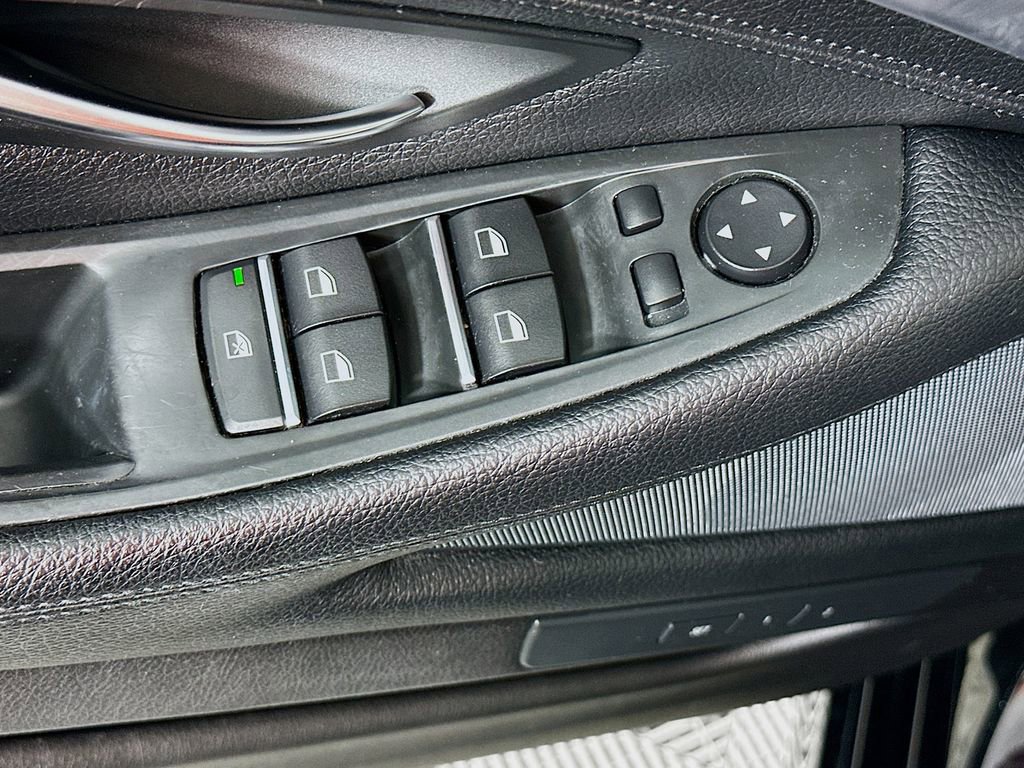 Used 2016 BMW 535i xDrive Sedan AWD/4WD image 26