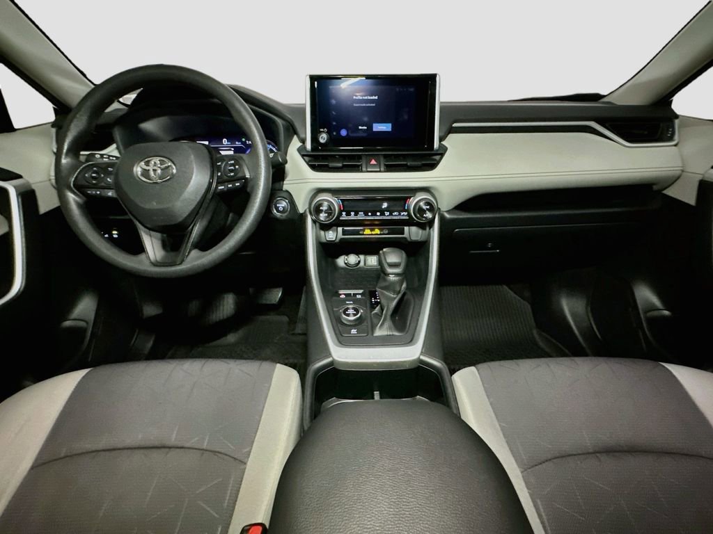 Used 2023 Toyota RAV4 XLE AWD/4WD image 9