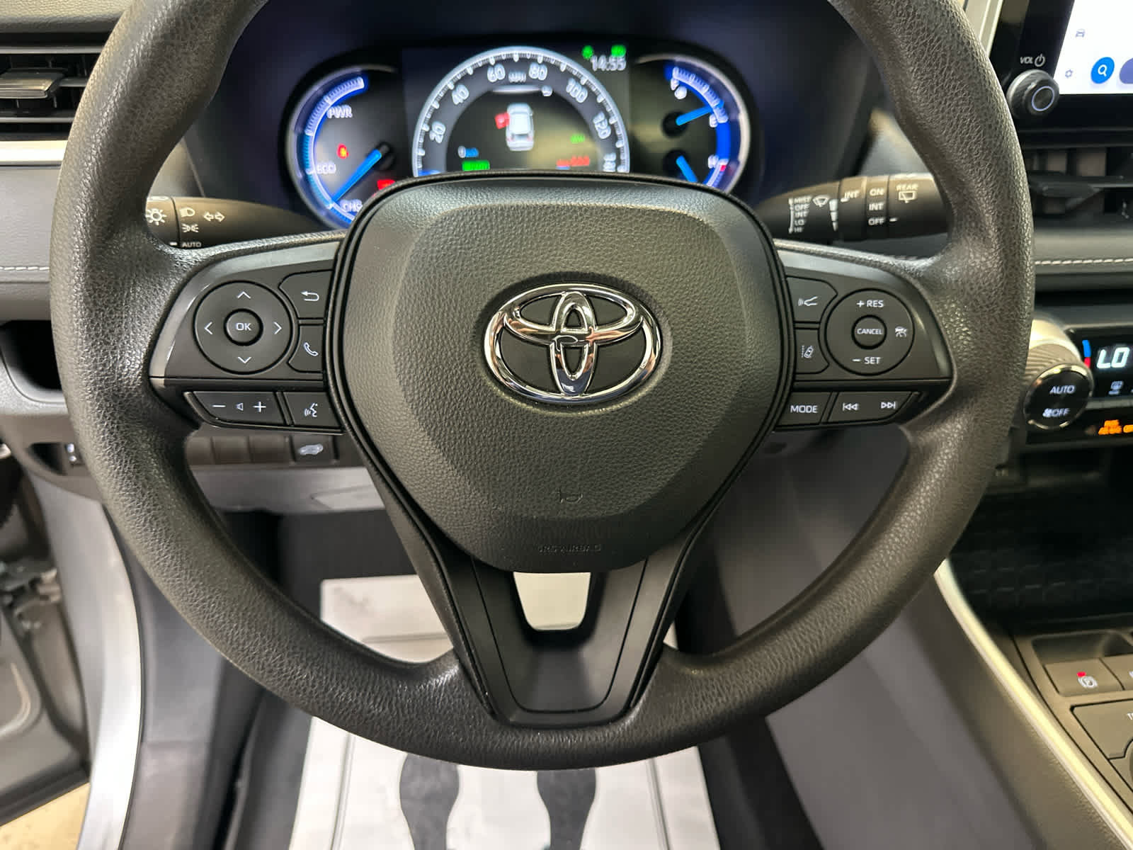 Used 2024 Toyota RAV4 XLE image 13