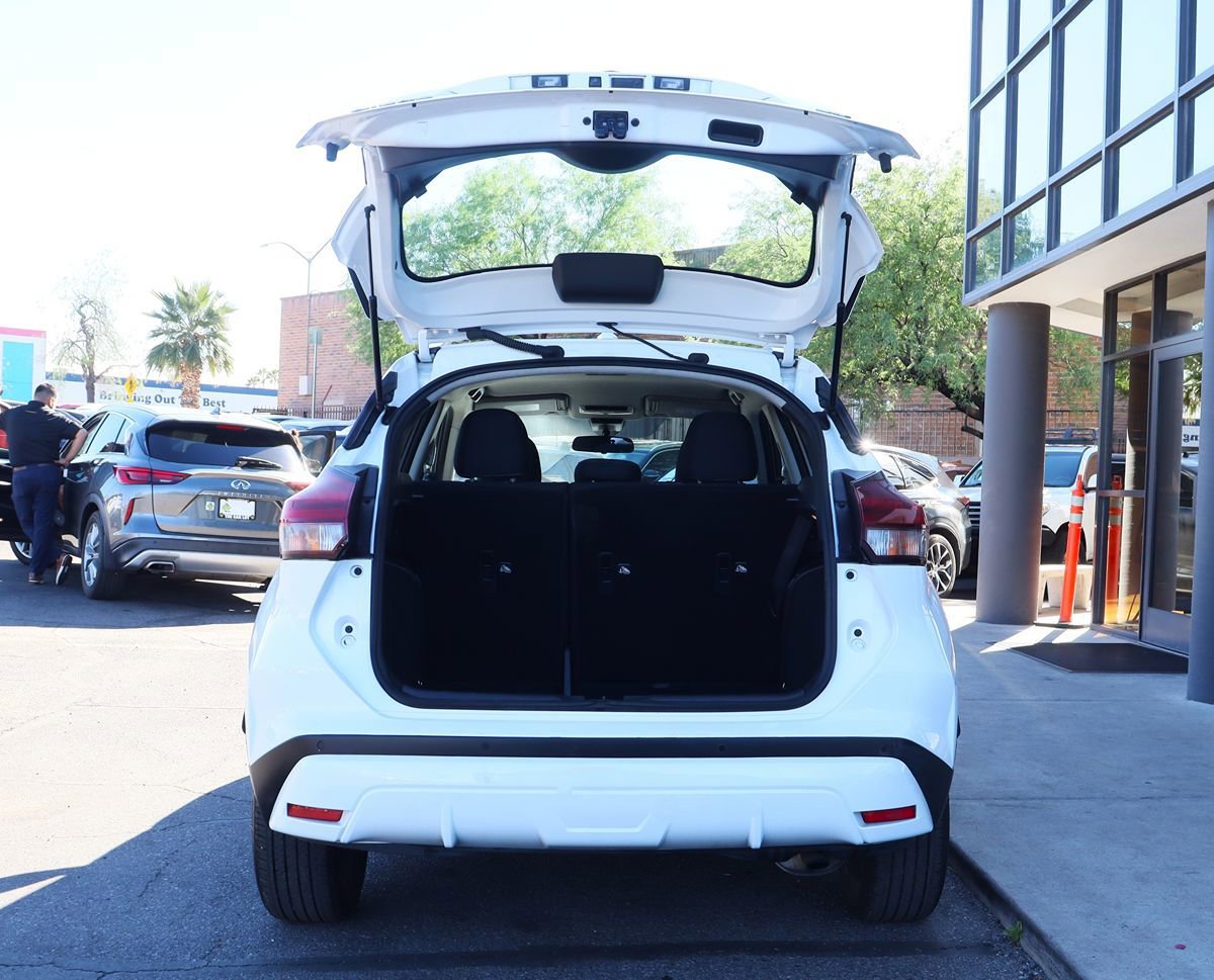 Used 2021 Nissan Kicks SV FWD image 22