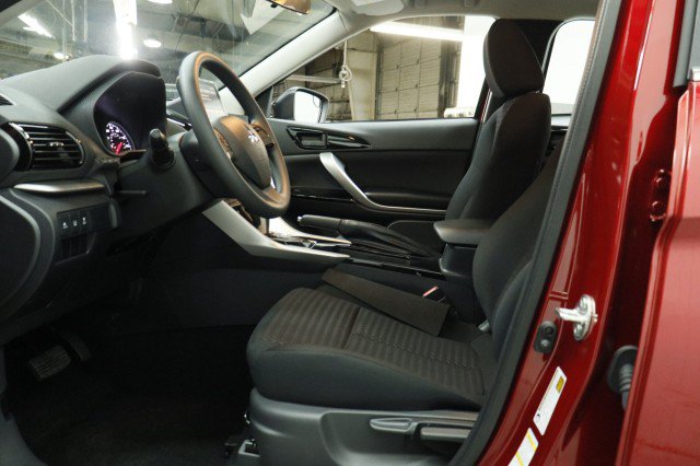 New 2026 Mitsubishi Eclipse Cross LE AWD/4WD image 6