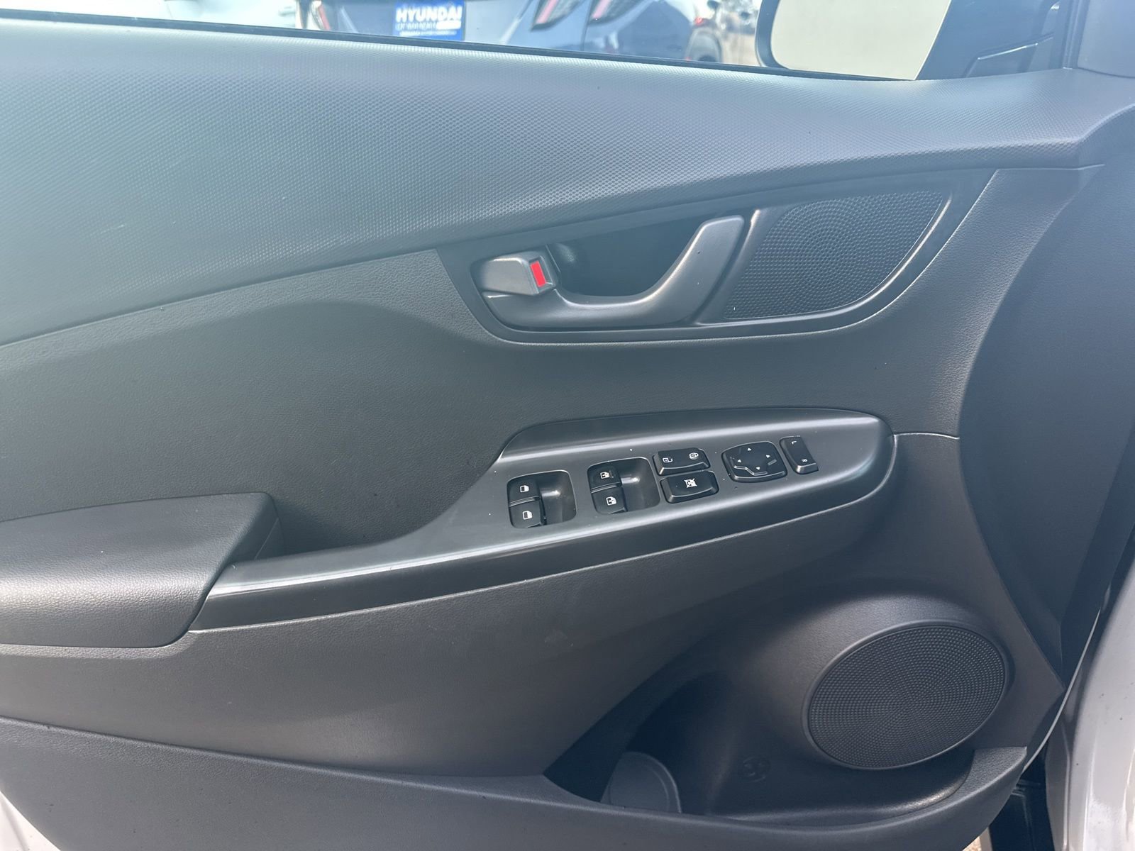 Used 2023 Hyundai Kona SEL image 10