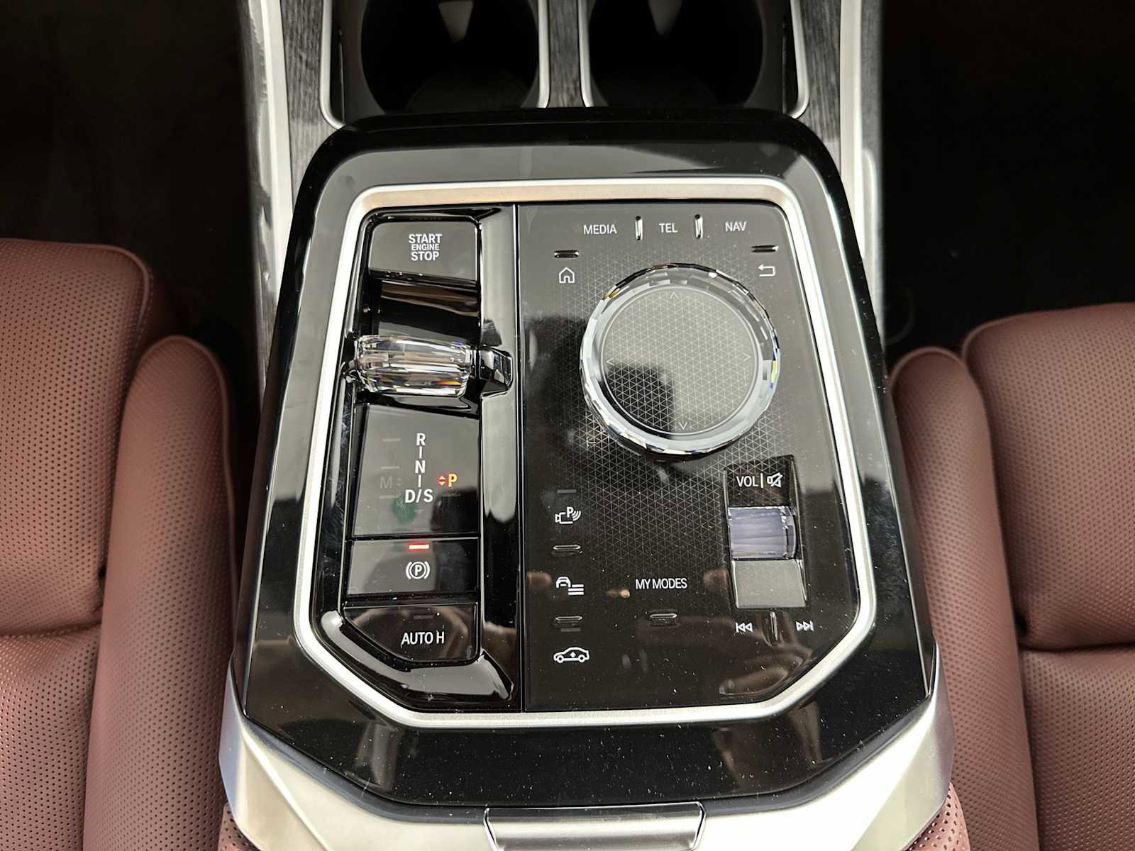 New 2026 BMW 740i xDrive w/ Executive Package image 16