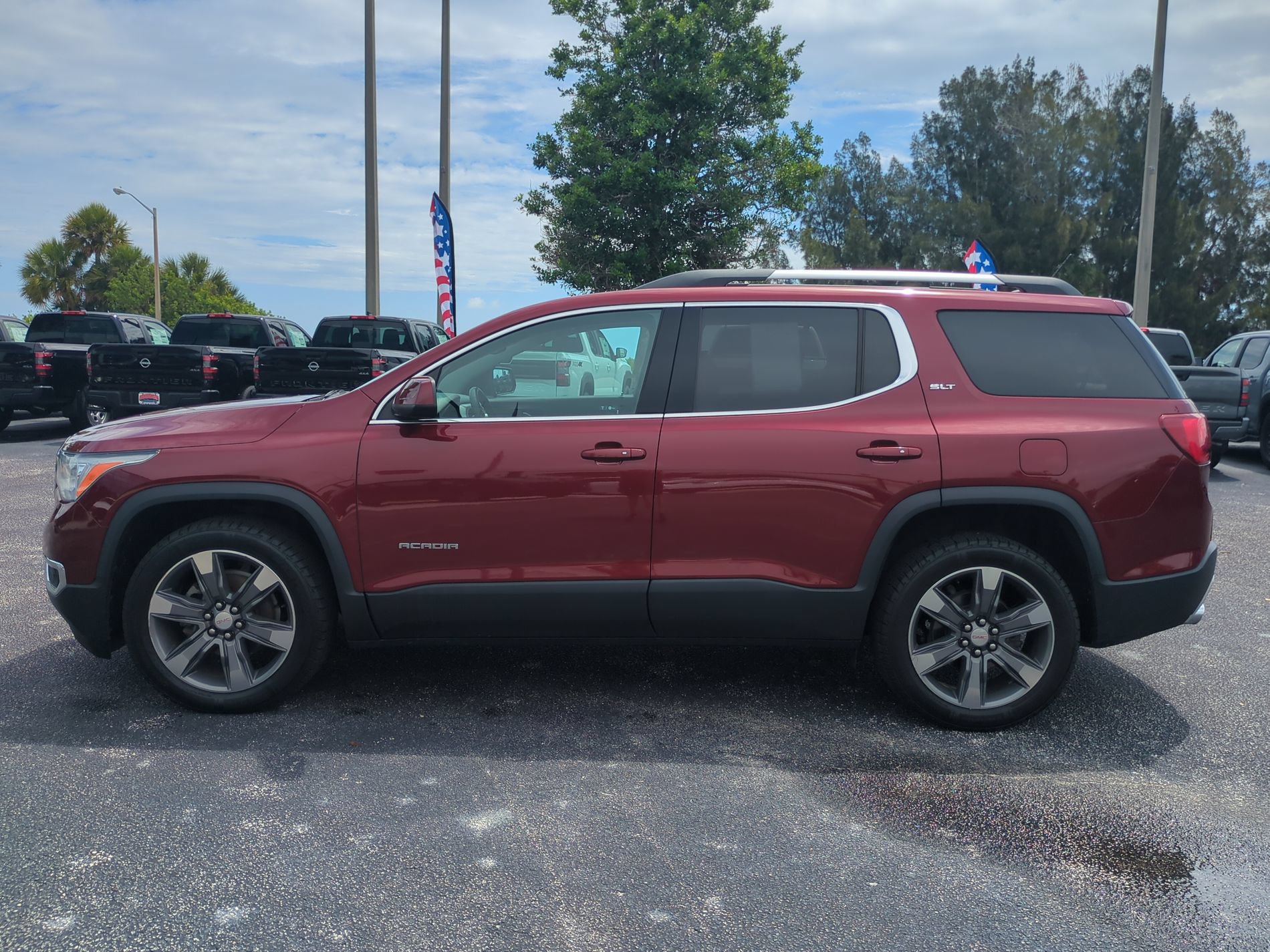 Used 2018 GMC Acadia SLT FWD image 8