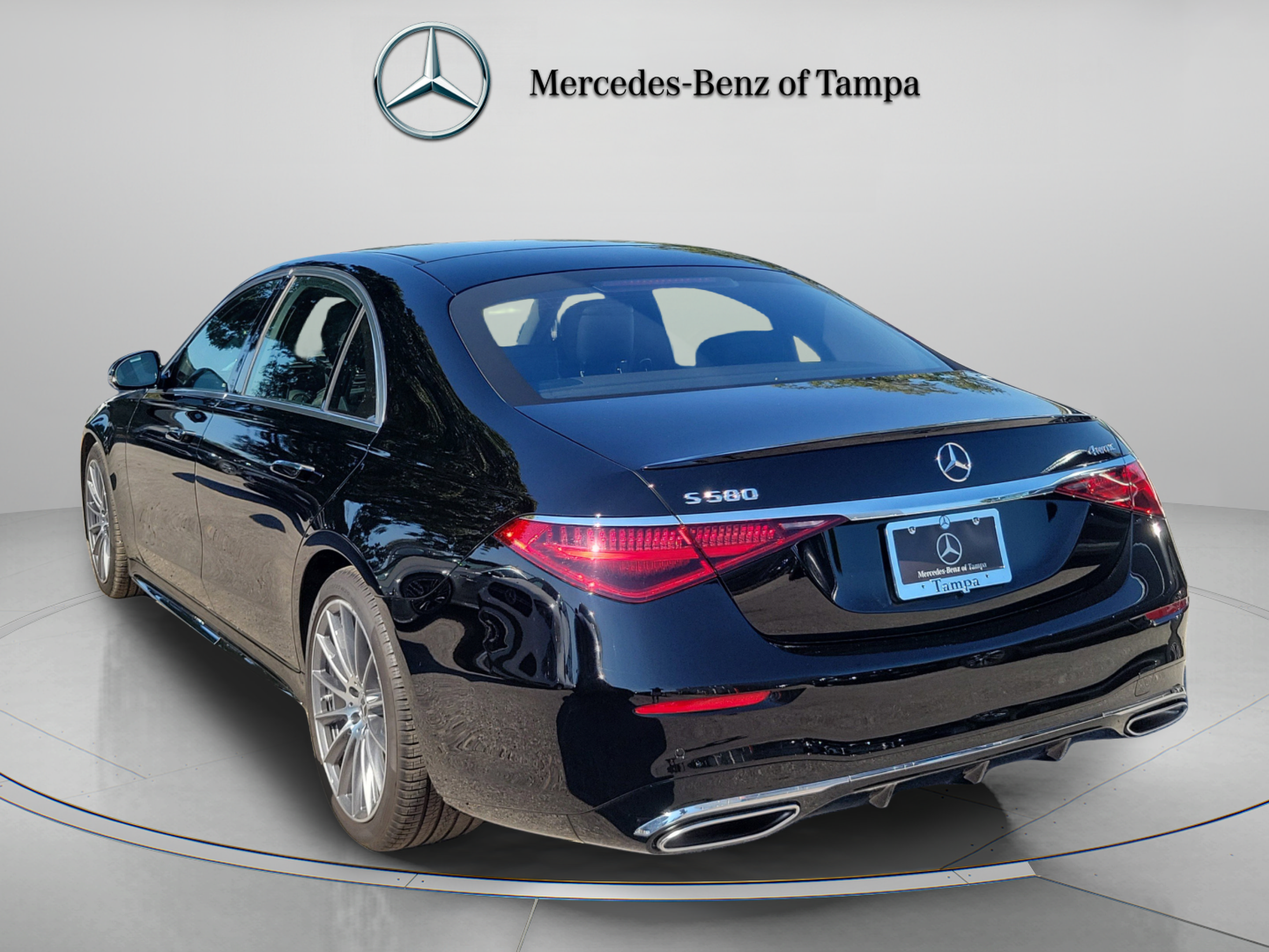 Certified 2025 Mercedes-Benz S 580 4MATIC Sedan image 3