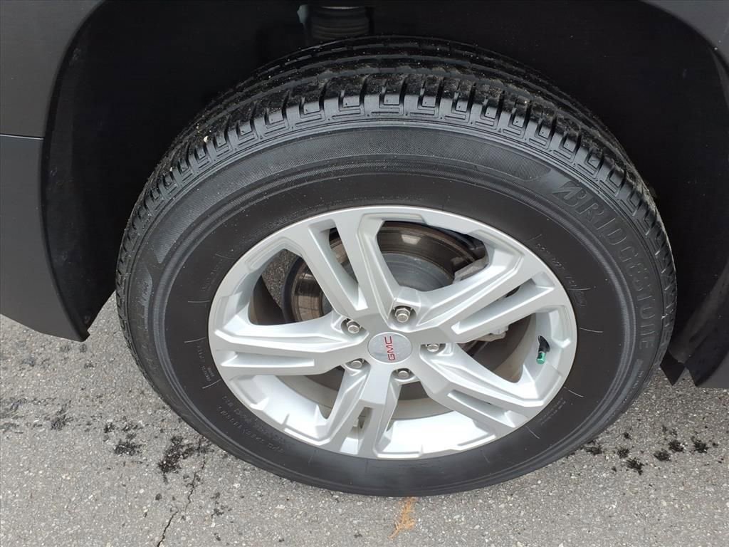 Used 2020 GMC Terrain SLE w/ Driver Convenience Package image 11