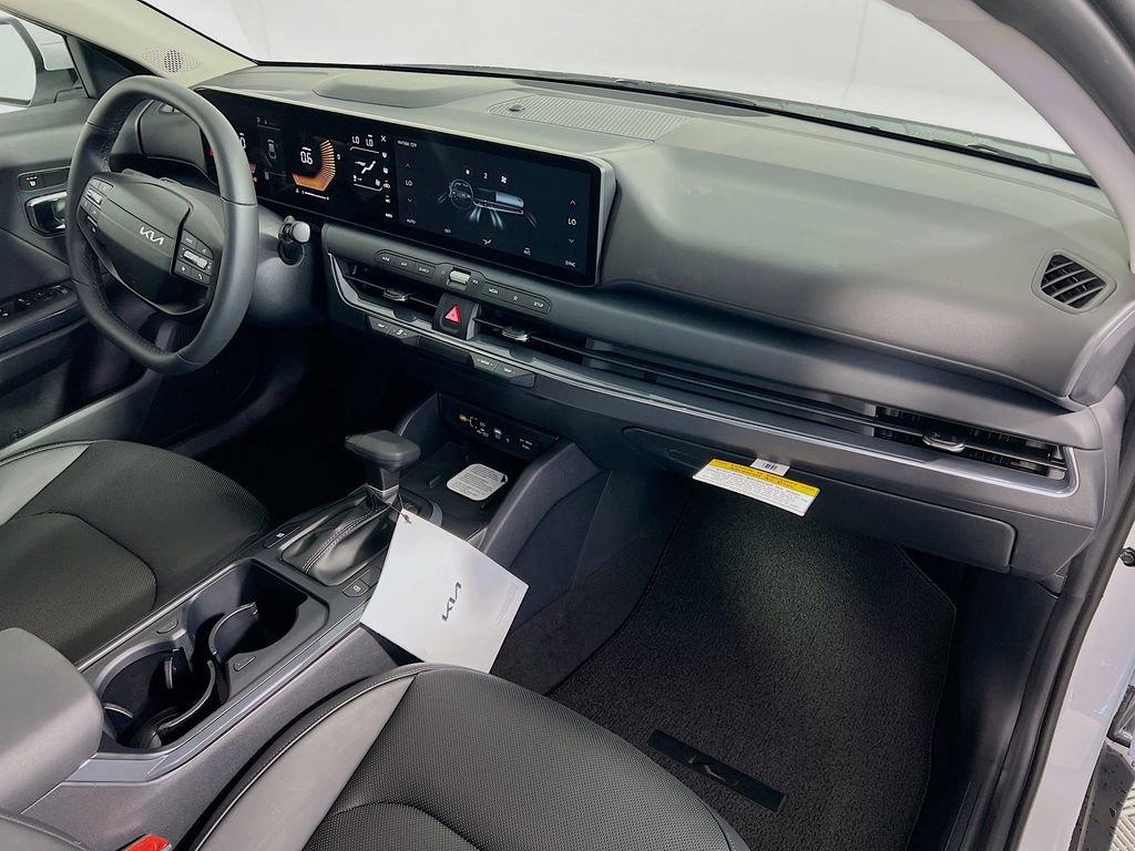 New 2026 Kia K4 EX image 24