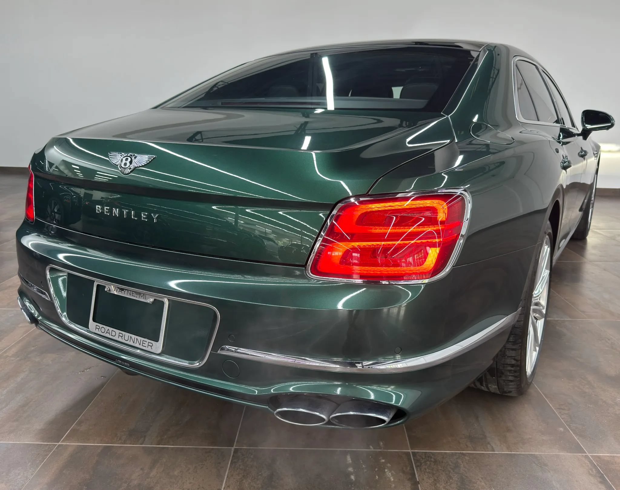 Used 2022 Bentley Flying Spur V8 AWD/4WD image 21