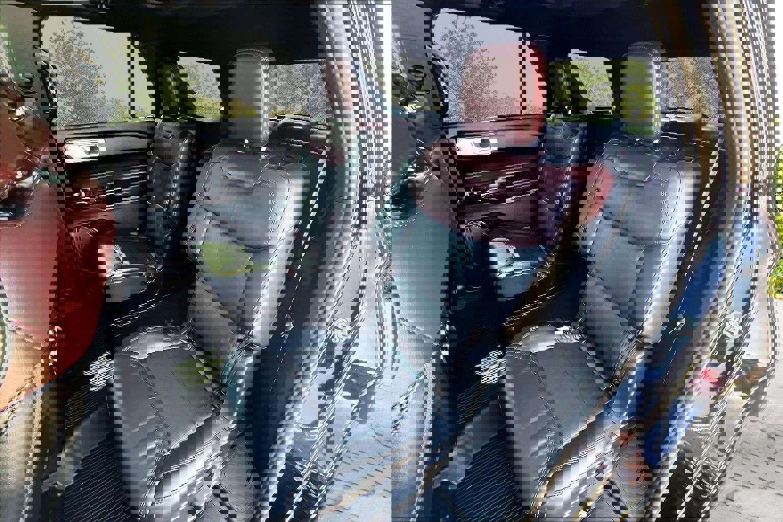 Used 2024 Ford Explorer Platinum w/ Technology Package image 26