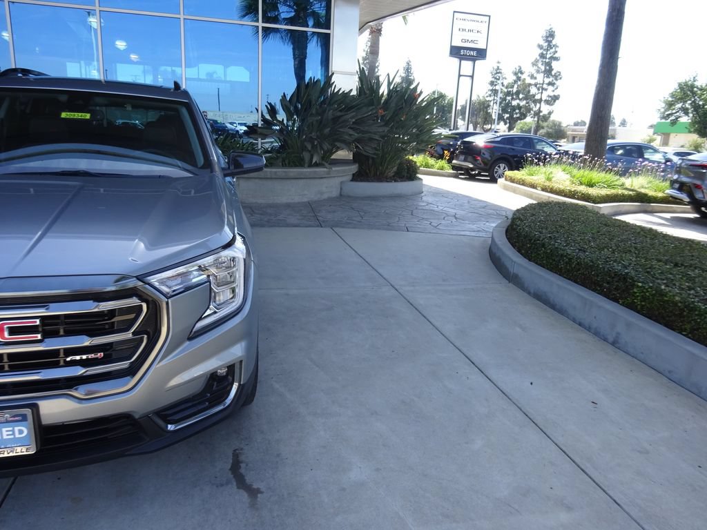 Certified 2023 GMC Terrain AT4 w/ Infotainment Package II AWD/4WD image 36