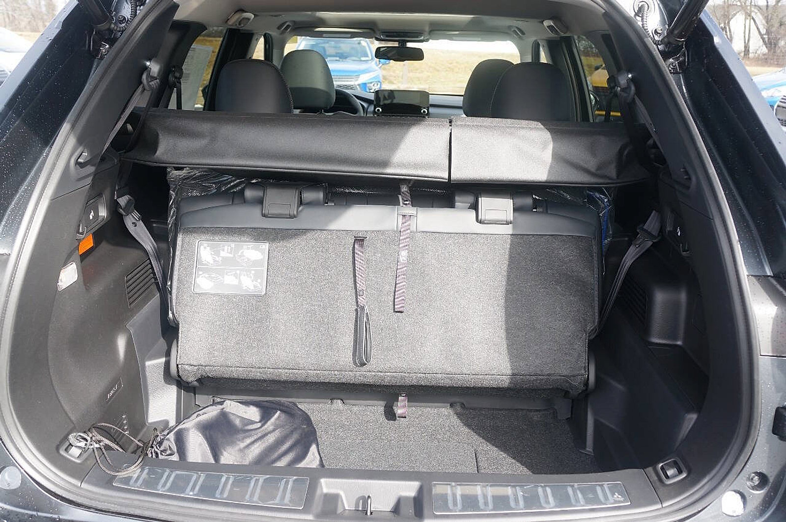 New 2025 Mitsubishi Outlander SE image 15